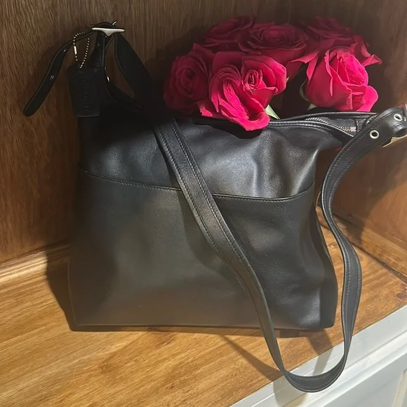 Vintage Coach Legacy Hobo (style 9148) - Picture 1 of 9